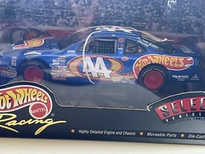 New in package Hot Wheels Racing Nascar Select Vehicles 1:43 #44 Kyle Petty - Picture 1 of 4