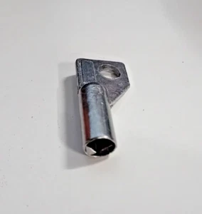 CHIAVETTA PER SPORTELLI GAS/ACQUA QUADRATA ART. 21/AM - Foto 1 di 2