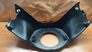 CARENA COPRIMANUBRIO INFERIORE YAMAHA XC 300 VERSITY 2004 2007 - Imagen 1 de 2
