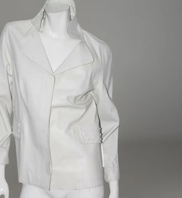 Chaqueta para mujer SALVATORE FERRAGAMO de cuero blanco oculta con botones talla 42 Foto 1 de 4
