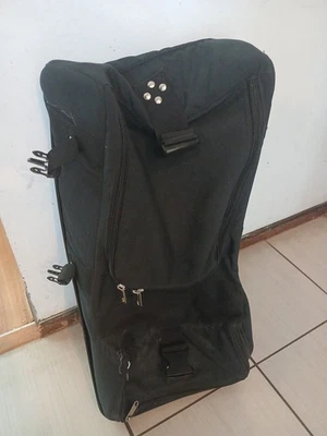 CLUB GLOVE BLK MINI ROLLING DUFFLE/ CARRYON TRAVEL BAG (SOLD AS IS) SEE PICTURE - Image 1 of 4