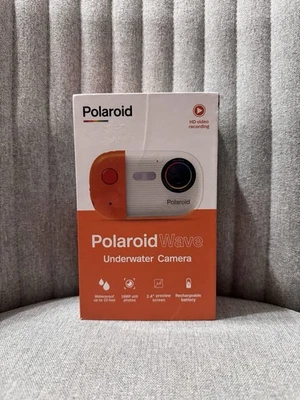Polaroid Wave Underwater Camera – 18MP, 2.4” Screen, HD Video – Untested - Image 1 of 3
