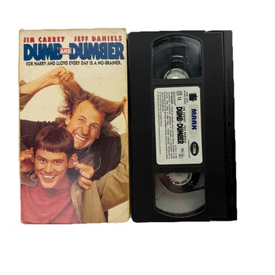Dumb And Dumber VHS 1995 Movie Jim Carrey Jeff Daniels Comedy - Image 1 of 4