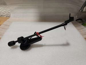 Conjunto de brazo giratorio vertical Pro-Ject VT-E-R con arnés de cableado - Imagen 1 de 4