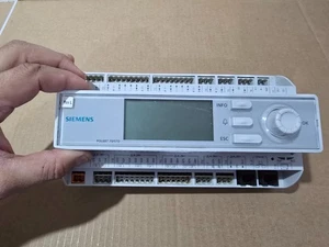 SIEMENS POL687.70/STD Rev L Programmable Controller S55396-C877-A100 - Bild 1 von 20