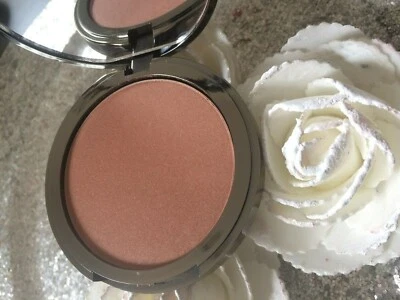 BIGUINE TEINT POUDRE SOIE COMPACTE SEXY SKIN irisé LISSANTE ET UNIFIANTE VAL 18€