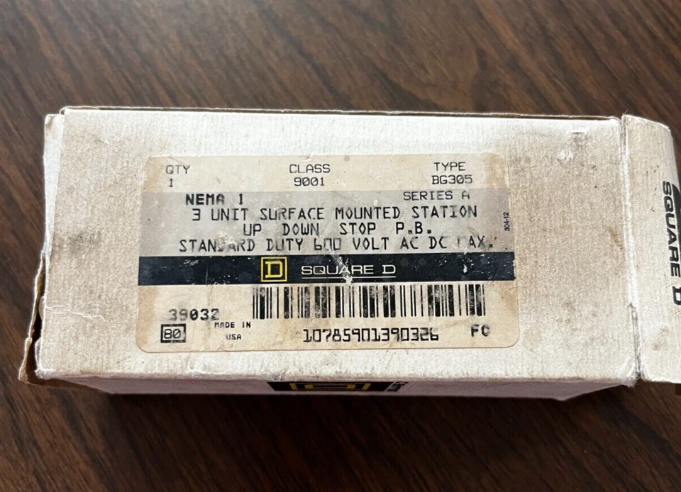 SQUARE D 9001BG305 Push Button Control Station,Up/Down/Stop - Image 1 of 1