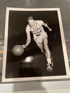 1940'S LEO KLIER FORT WAYNE ZOLLNER PISTONS 8X10 TEAM ISSUED ORIGINAL PHOTO - Picture 1 of 2