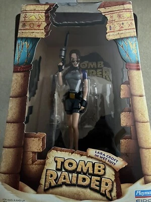 Figura de acción Lara Croft Tomb Raider in Wet Suit New Playmates 1998 Eidos Foto 1 de 4