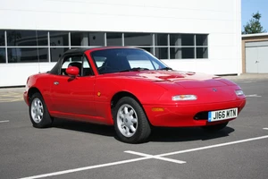 1992 (J) Mazda MX-5 Eunos Roadster 1.6 - Picture 1 of 12