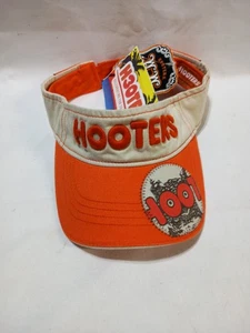 Hooters orange weiß Riemen hinten bestickt Golf Sonnenblende Hut Kappe NEU mit Aufkleber - Bild 1 von 9