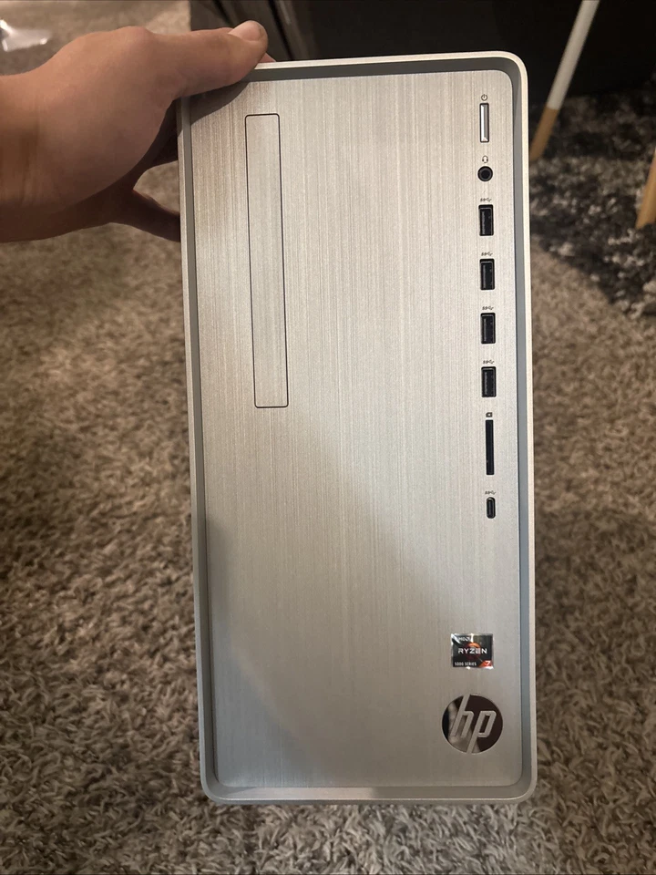 Computadora de escritorio HP Pavilion AMD Ryzen 7 5700G 1 TB 16 GB Win 11. Excelente estado Foto 1 de 4