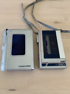 Toshiba Walkman Stereo Cassette Player KT-S3 w/ Protective Case FM TESTED