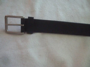 Nuevo cinturón negro para hombre talla 44 - Imagen 1 de 2