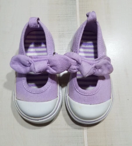 Usado en Excelente Condición Gymboree Talla 4 PAINTING PALS Lavanda Púrpura Arco Tenis Zapatos Foto 1 de 4