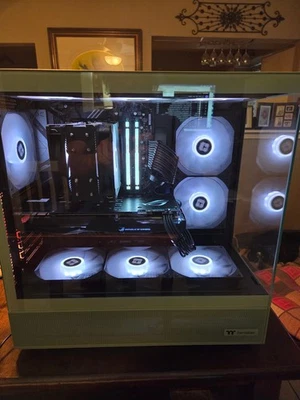 NUEVO PC para juegos RYZEN 5 7600X personalizado Foto 1 de 4