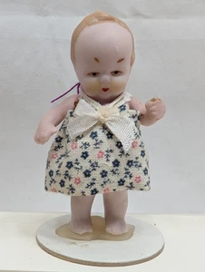Vintage 2.125" Pink Bisque Toddler Jointed Arms Cute Dress Germany c1930s - Picture 1 of 8