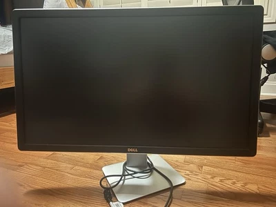 Dell UP3216Q 32" UltraSharp 3840 x 2160 4K Ultra HD Monitor Stand Included - Image 1 of 3