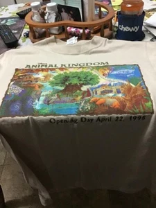 Vintage Disney's Animal Kingdom Opening Day T-Shirt Size Medium APRIL 22 1998 - Picture 1 of 5