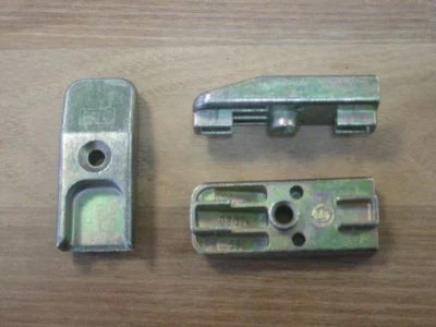 SIEGENIA FAVORIT Siegenia Schliessblech A 0807 für Dreh Kipp Fenster & Türen aus Holz mit Euronut