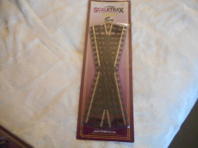 New MTH 45-1015  ScaleTrax 22.5 degree crossing  crossover - Image 1 of 4