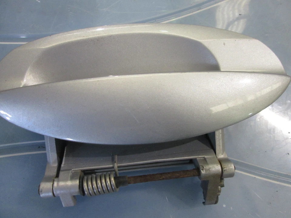  Manija puerta trasera derecha Jaguar X-Type 2002-2003-2004-2005-2006 plateada Foto 1 de 1