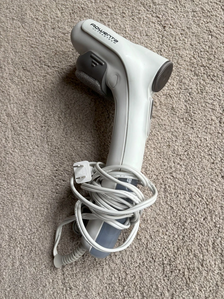 ROWENTA ULTRASTEAM Handheld Fabric/Garment Steamer DR5015 - Image 1 of 1