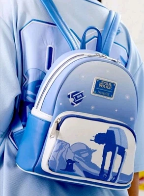 Minorista $80 - Mini Mochila Disney Star Wars Loungefly Hoth Azul - Nueva  Foto 1 de 4