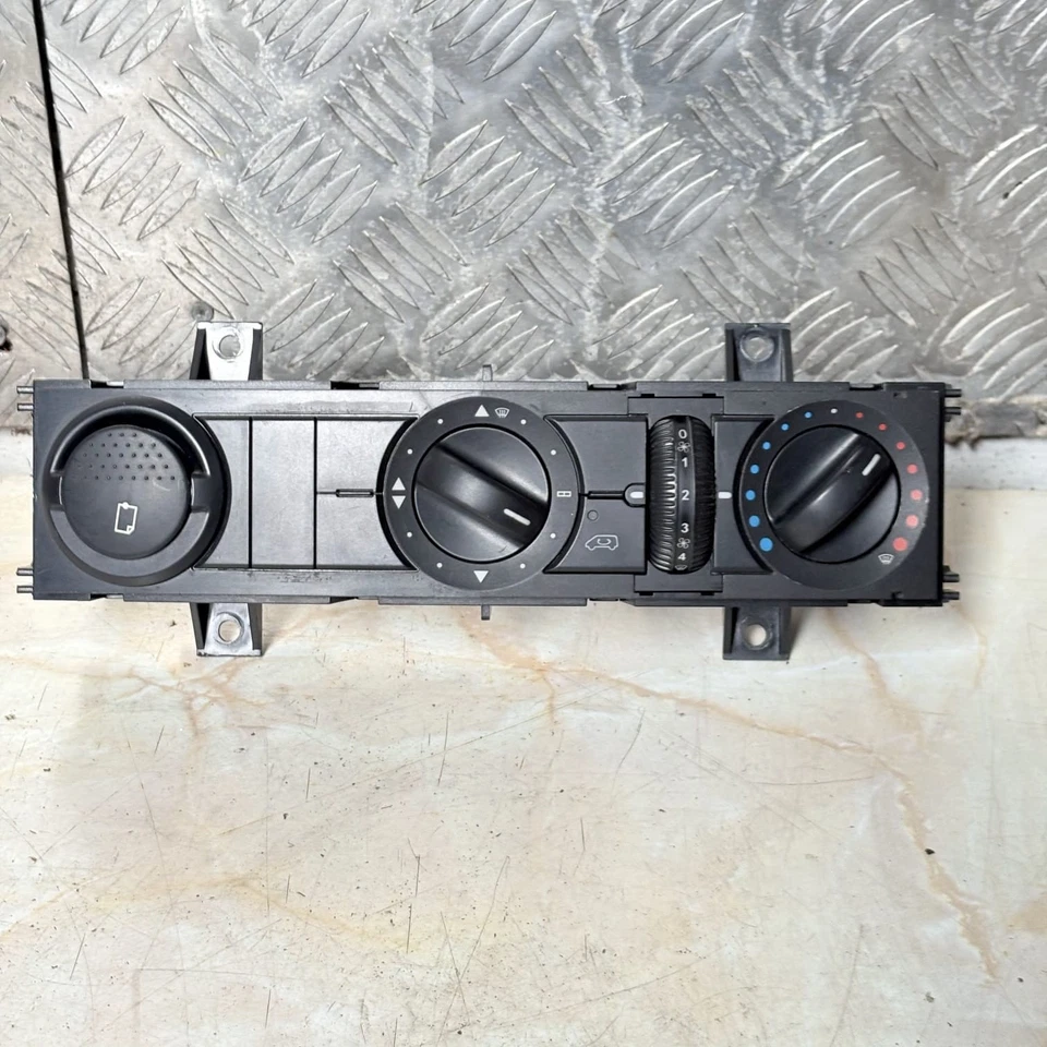 MERCEDES SPRINTER W906  HEATER CLIMATE CONTROL PANEL A9068300485KZ - Image 1 of 4