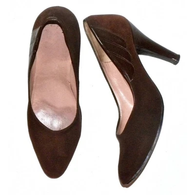 Zapatos de salón de gamuza marrón para niños años 40 50 con detalles de cuero | 7,5 - 8 Foto 1 de 4