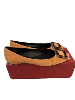 Roger Vivier Amarillo Gamuza Carey Hebilla Plana Talla 401/2 Nuevo En Caja Foto 1 de 4