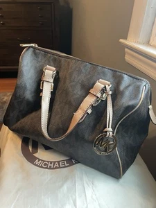 Michael Kors Classic Signature Bedford Logo Satchel - Brown/Gold - Pre-Owned - Picture 1 of 9