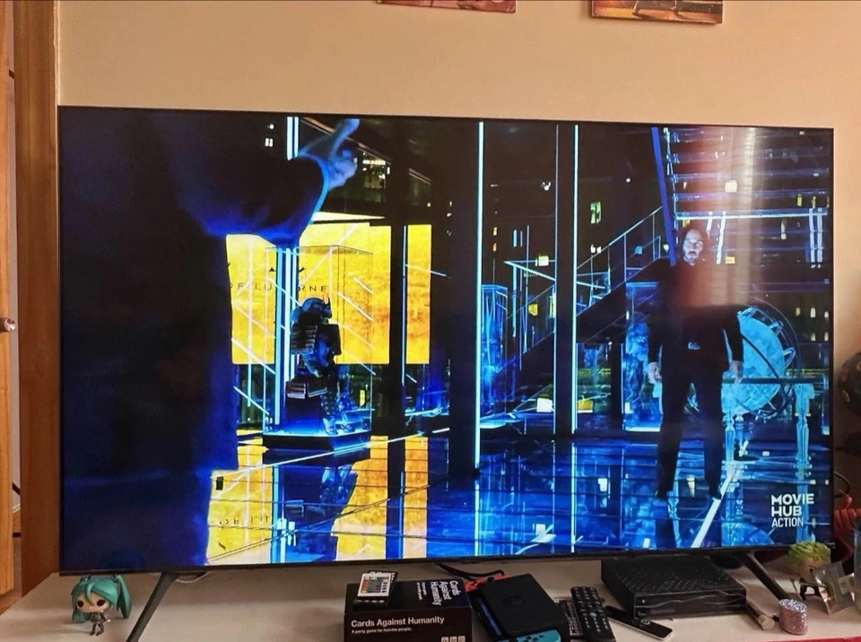 Samsung UN65TU7000FXZA 65" 4K LCD Smart TV - Titan Gray - Image 1 of 4