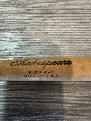 Caña de pescar vintage Shakespeare IR 300 4'6"" Foto 1 de 4