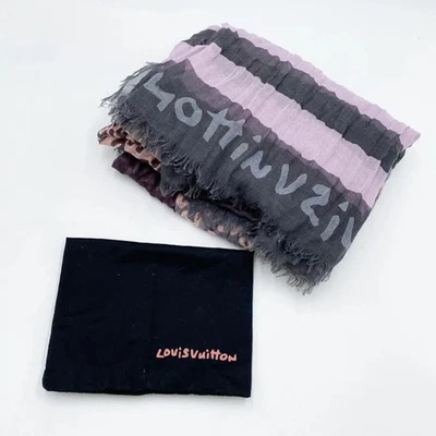 Louis Vuitton Leopardo Etole Bufanda Mantón Gris Rosa Seda Cachemira M75033 Libre de Derechos Foto 1 de 4