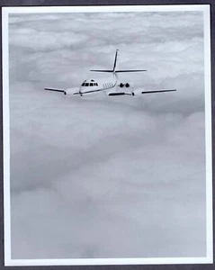 LOCKHEED JETSTAR LARGE VINTAGE ORIGINAL MANUFACTURERS PHOTO PRIVATE JET 15 - Picture 1 of 2