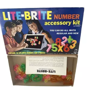 Vintage LITE BRITE Hering Zubehör-Kit ZAHLEN SYMBOLE FORMEN Komplettset 35 von 36 - Bild 1 von 8