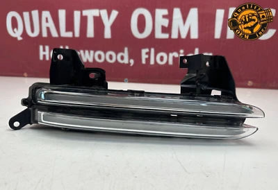 2014-2016 PORSCHE PANAMERA 970 涡轮车前右转/雾灯 OE 18kmi — 第 1/4 张图片