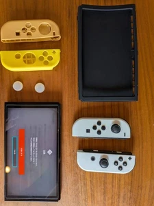 Nintendo Switch OLED Model White Near Mint Free Shipping Bonus - Picture 1 of 10