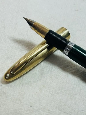 Pluma Estilográfica Sheaffer Paja De Colección en Borde Verde/Dorado con Plumín de Oro 14K Foto 1 de 4