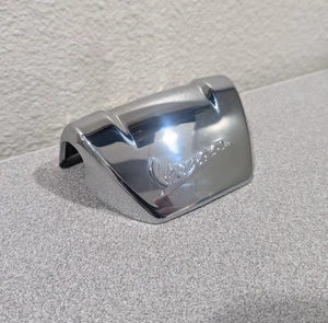 Vespa Sprint 50 150 Rear Chrome Cover For Rack Grab Rail OEM 1B00128 - Foto 1 di 4