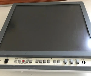 MONITOR LCD ALTA DEFINICIÓN OEV 191H Olympus - Imagen 1 de 7