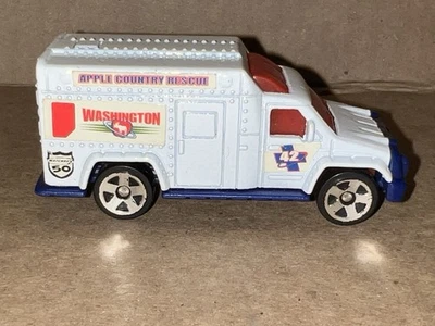 Ambulancia Matchbox Across America 2002 Washington Foto 1 de 4