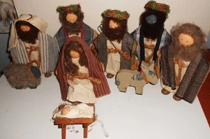 LIZZIE HIGH LADIE AND FRIENDS 7 PC CHRISTMAS PAGEANT SET WOODEN DOLLS 10" 1980'S - Picture 1 of 8