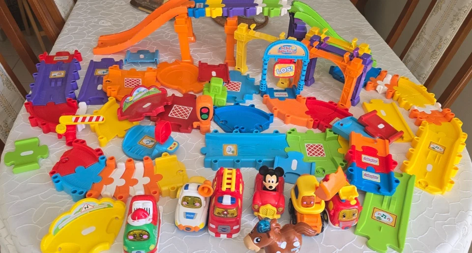 mega Konvolut Vtech, TUT  TUT Baby FlitzerBrücken , sprechende Auto Strassen - Bild 1 von 4
