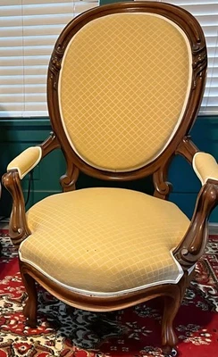 Par de sillas antiguas con codo king queen habitación francesa salón victoriano Foto 1 de 4