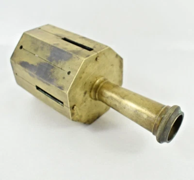 ANCIEN PANTOMETRE GONIOMETRE THEODOLITE EN LAITON SANS SON COFFRET - Photo 1/3