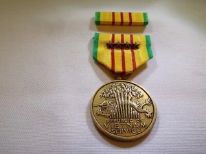VN Era US Vietnam Campaign Service Medal for Service w/ 4 Tour Stars - (3811) - Picture 1 of 12