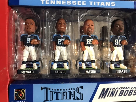 Tennessee Titans Rare NFL 4 player mini bobblehead set Retro  Magnetic Cool Item Cover