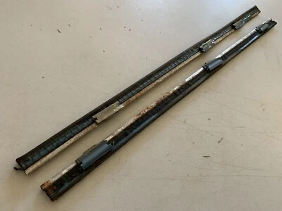 1967 Mercedes Benz W110 200D передняя левая водительская дверь стекло уплотнение резина  - Изображение 1 из 4